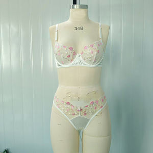 Conjunto de Lencería Erótica de Malla Transparente con Diseño Floral, Lencería Sexy de Encaje Blanco, Conjunto de Sujetador y Braguita Transparentes para Mujer - Product Image 6