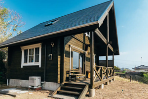 Maison préfabriquée modulaire de luxe 45 m² avec <span class=keywords><strong>grenier</strong></span>, aménagement personnalisable, construction en bois massif, design moderne, <span class=keywords><strong>polyuréthane</strong></span>, chevrons - Product Image 2