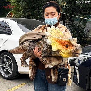 Thực tế khủng long bé dễ thương búp bê cao su tương tác tay con rối cho công viên giải trí trung tâm mua sắm tương tác - Product Image 5