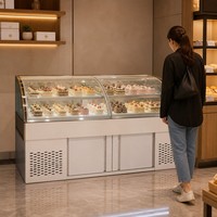 Vitrine de pâtisserie inclinée en verre à 3 niveaux avec deux compresseurs Dongbei, finition champagne premium, sur mesure pour pâtisserie et confiserie