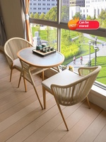 Conjunto de Mesa y Dos Sillas de Ratán y Madera para Exteriores, Moderno y Duradero, con Estructura de Hierro, para Balcón, Jardín o Sala de Estar