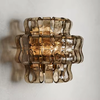 Lustre en verre fumé de luxe, design ondulé à plusieurs niveaux, luminaire suspendu en verre de Murano italien, finition dorée, hauteur réglable, garantie de 3 ans