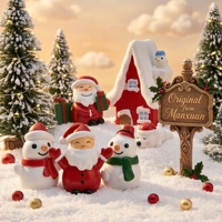 Vente en gros d'ornements de Noël en résine assortis, figurines de Père Noël, bonhomme de neige, renne, ours pour la décoration de la maison, artisanat DIY