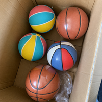 Ballons de basketball en PU personnalisés par l'usine Sanhuan, taille personnalisée, pour l'entraînement et les matchs en intérieur et en extérieur.