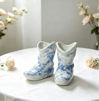 C&H Porte-bougies en céramique et porcelaine faits main, multicolores, en forme de chaussures, décorations fantaisie pour la maison, mariage, Noël