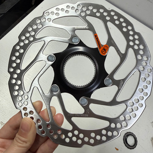 จานเบรค <span class=keywords><strong>Shimano</strong></span> Deore <span class=keywords><strong>DISC</strong></span> BRAKE ROTOR <span class=keywords><strong>SM</strong></span> RT30 Center Lock สำหรับจักรยานเสือภูเขา รุ่น M6000 ขนาด 160 มม. 180 มม. - Product Image 4