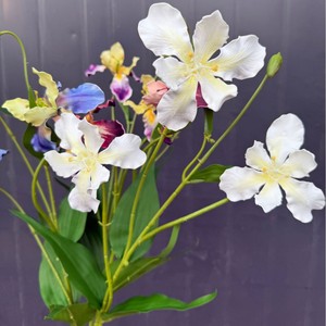 Flores Artificiales Jinxi Iris de Seda para Decoración de Bodas y Hogar en Blanco, Rojo, Azul y Morado - Product Image 4