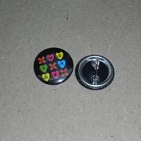 Accessoires quotidiens pour manteaux : Broche en métal léger et portable avec impression offset, badge nominatif personnalisé – Cadeau de fêtes