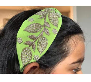 Diadema con cuentas hecha a mano de gran venta: últimas diademas de diseño elegante y único para ropa informal y formal directamente desde la India - Product Image 1