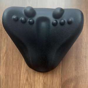 Alat traksi servikal relaxial leher dan bahu 2024 bantal kiropraktik PU peregang leher - Product Image 5