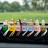 Diffuseur carré en verre suspendu pour voiture, 8 ml, avec bouchon en bois et cordon décoratif