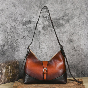 Sac fourre-tout Ando en cuir de vachette véritable pour femme, sac à bandoulière vintage bicolore avec pochette intérieure amovible - Product Image 1