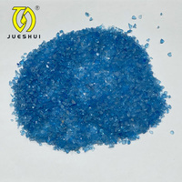 Verre concassé bleu ciel brillant en gros pour filtration de piscine, aménagement d'aquarium, aménagement paysager, pavage de jardin, artisanat en résine et décoration