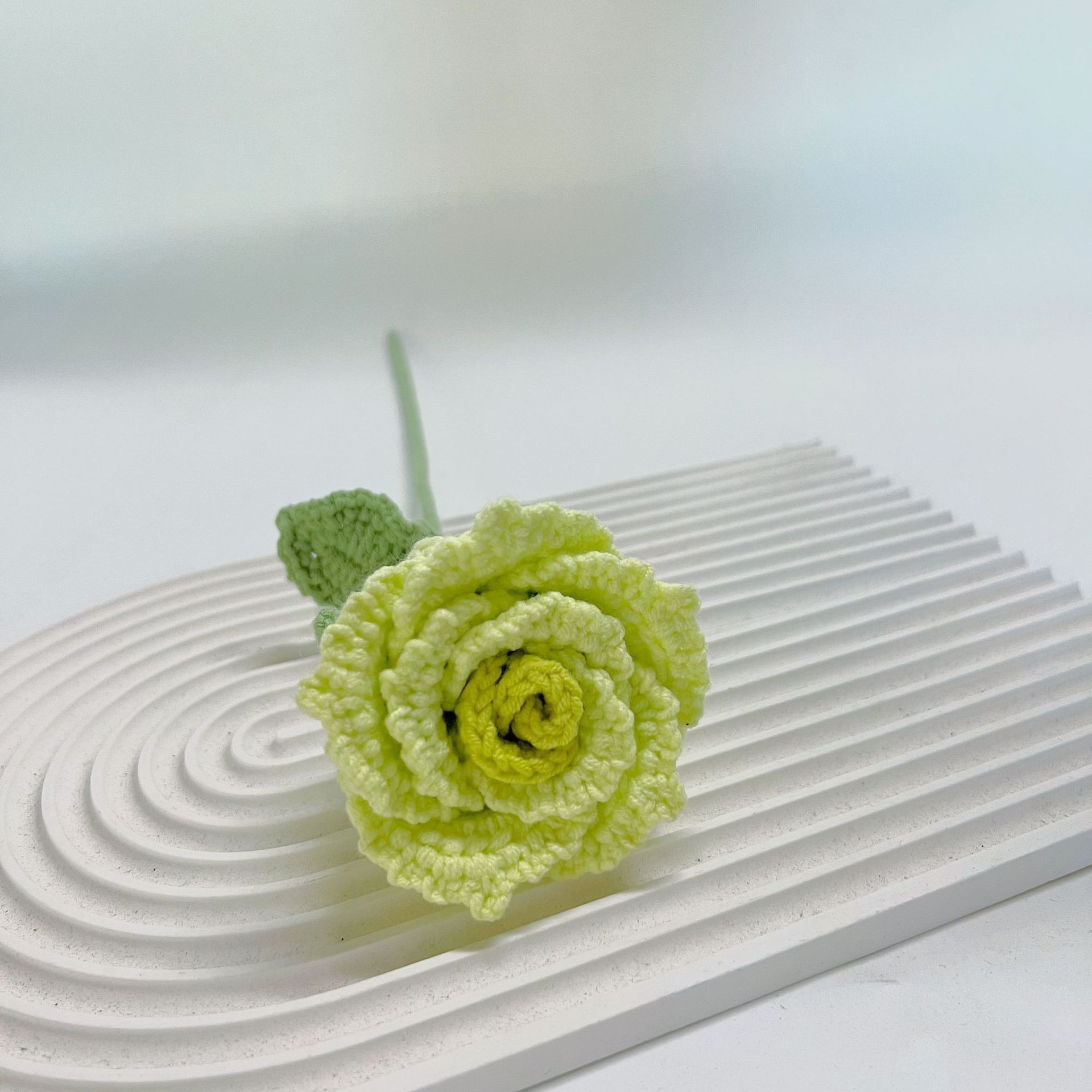 Rose rosé dégradé vert
