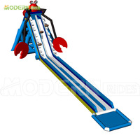 Parc aquatique gonflable géant avec toboggan combiné et piscine pour l'aventure estivale, parc gonflable