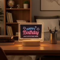 Veilleuse LED en acrylique personnalisée avec impression photo, base en bois, design contemporain lumineux, cadre photo décoratif pour la maison - Vente en gros