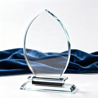 Plaque de récompense en cristal, trophée en verre, vente en gros à prix réduit, base noire à 3 couches pour récompense en verre souvenir