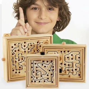 Perline di legno labirinto giocattolo <span class=keywords><strong>Montessori</strong></span> gioco da tavolo educativo in legno <span class=keywords><strong>giochi</strong></span> da tavolo per ragazzi e ragazze - Product Image 6