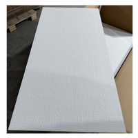 Plafond acoustique moderne blanc perforé en PVC et laine de verre, ignifuge, étanche, grille carrée 2x2 pi, classe E0, garantie 5 ans