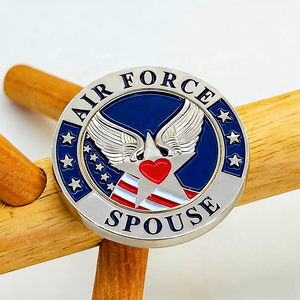 Produttore Logo personalizzato Double face Love Heart consorte collezione di oggetti in metallo 3D Soft smaltato Air <span class=keywords><strong>Aviator</strong></span> sfida monete - Product Image 1