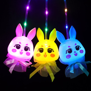 Lanterne lumineuse en forme de lapin, jouet en plastique pour enfants, idéal pour les marchés nocturnes, les parcs, cadeau, vente en gros - Product Image 1