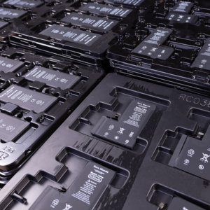 <span class=keywords><strong>แบ</strong></span><span class=keywords><strong>ต</strong></span>เตอรี่สำรอง Kara Manda สำหรับ iPhone 5s Se 6 6s 7 8 Plus X Xr Xs 11 12 13 Mini Pro Max <span class=keywords><strong>Se2</strong></span> สำหรับ<span class=keywords><strong>แบ</strong></span><span class=keywords><strong>ต</strong></span>เตอรี่ iPhone - Product Image 1