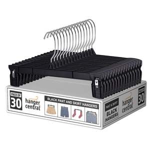 30 Pack Ruimtebesparende Heavy Duty Slanke Plastic Broekhangers 360 Roterende Chroom Draaibare Haakrokken En Korte Broekhangers - Product Image 1