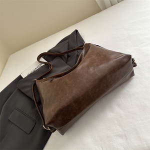 Nuova Elegante Borsa Casual da Donna, Grande Capacità, Tracolla Sottobraccia con Chiusura a Cerniera, <span class=keywords><strong>Design</strong></span> alla <span class=keywords><strong>Moda</strong></span> - Product Image 4