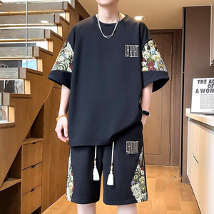 Vêtements de sport d'été 2025 pour hommes, t-shirts et shorts en tricot respirant à imprimé vintage, tendance, durables et confortables - Product Image 2