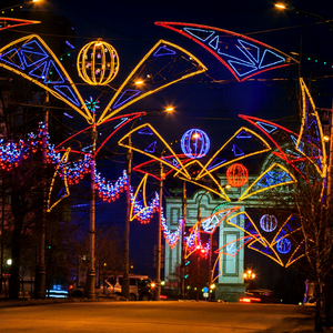 Festive Road Crossing <b>Light</b> Installation for Christmas Market City Street and Commercial Area Decoration - Product Image 1