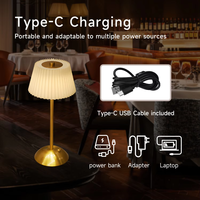 Nouvelle lampe de table en métal rechargeable sans fil, à commande tactile et à intensité variable, avec abat-jour plissé, pour la maison ou le bar.