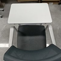 Bureau d'appoint mobile réglable en hauteur avec surface en mélamine lisse, en panneau MDF, pour ordinateur portable et étude