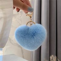2024 Promotion cadeau doux mignon Furball pompon en forme de coeur en peluche moelleux boules fourrure porte-clés Pom Pom coeur porte-clés