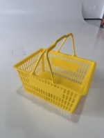 Panier d'épicerie empilable de couleur personnalisée, durable, en plastique écologique, avec poignées réglables, facile à transporter pour la vente au détail