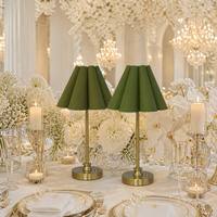 Lámpara de Mesa con Pantalla de Volantes Blancos Recargable por USB, con Atenuador Táctil, 3 Temperaturas de Color, Base Dorada, para Decoración de Centros de Mesa en Bodas y Banquetes