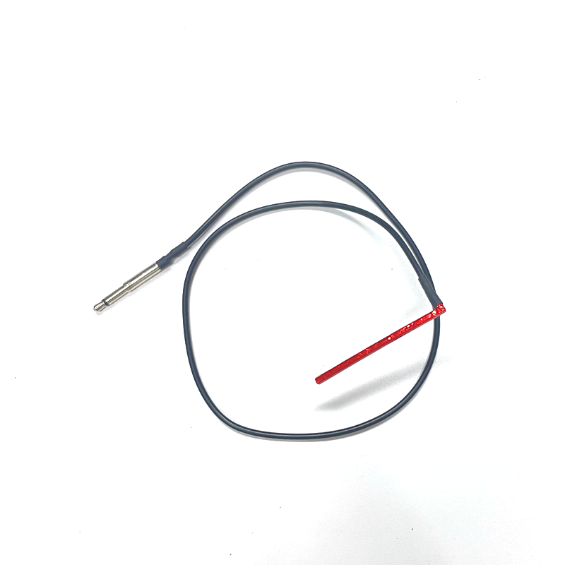 Red (40mm with plug)