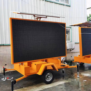 ป้ายไฟ LED สำหรับรถพ่วง ป้ายจราจรแบบปรับข้อความได้ ป้ายเตือนภัยกลางแจ้งแบบชั่วคราว ป้ายข้อความเคลื่อนที่พลังงานแสงอาทิตย์ ขนาด 2100x1400 มม. 3600 มม. DC 12V - Product Image 1