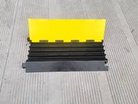 Tapis en caoutchouc à 5 canaux couvercle de câble bosses de vitesse rampe de cordon de fil protecteur de câble en caoutchouc extérieur