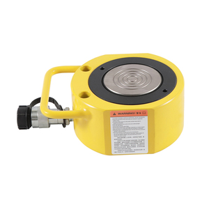 Vérin hydraulique manuel simple effet ENERPAC 30 de 10000 PSI, même série, pour levage hydraulique - Product Image 1