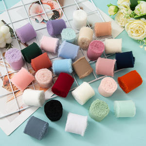 Ruban en Chiffon et Satin Effiloché à la Main Style Classique Largeur 4cm pour Fleurs de Mariage, Emballage Cadeau et Ruban Décoratif - Product Image 1