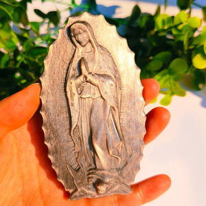 Piedra de energía curativa artesanal tallada en cristal de Jesús obsidiana dorada natural al por mayor para regalo de decoración - Product Image 3
