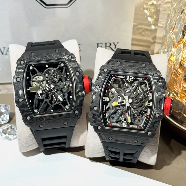 2026 New Luxury Black Men's Watch Luxury Mechanical Watch 50m Waterproof with Replaceable Strap