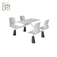 Ensemble de mobilier de cafétéria en polypropylène durable, prix d'usine, best-seller, pour salle à manger d'étudiants avec 4 chaises connectées