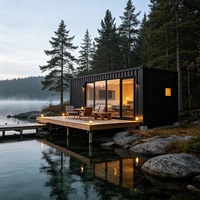 Maison préfabriquée en conteneur maritime avec grande porte coulissante en verre, maison modulaire en conteneur pour chalet de vacances en bord de lac