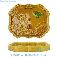 RYWN54-A Plateau en céramique jaune émaillée de style vintage de la dynastie Ming avec motif floral et papillon en relief