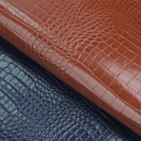 Échantillons gratuits de cuir synthétique extensible imperméable en PU gaufré imprimé crocodile pour sacs et canapés