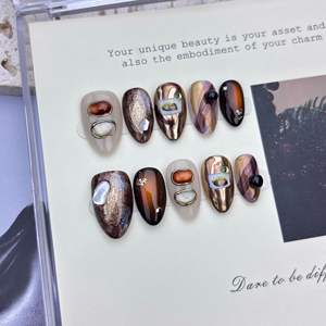 Kit de faux ongles à presser 3D French Tip, vente en gros, faits main, courts, en forme d'amande, personnalisés, en gel souple - Product Image 4