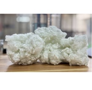 Fibre de polyester recyclé creuse conjuguée siliconée à prix abordable, 15D 64mm, super douce, pour rembourrage - Product Image 1