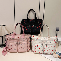 Vente en gros de sac à bandoulière mignon et tendance pour femmes Logo personnalisé Portable Fashion Style Sling Chain Design