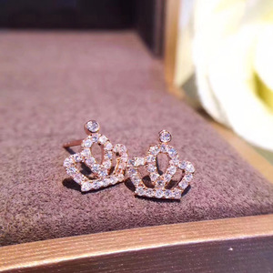 Orecchini a Perno Minimalisti a Forma di Corona, Gioielli Eleganti e Alla Moda per Uso Quotidiano - Product Image 5
